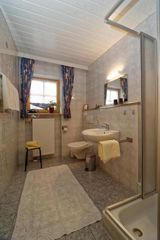Berghof Pension Und Ferienwohnungen บิสชอฟไมส์ ภายนอก รูปภาพ