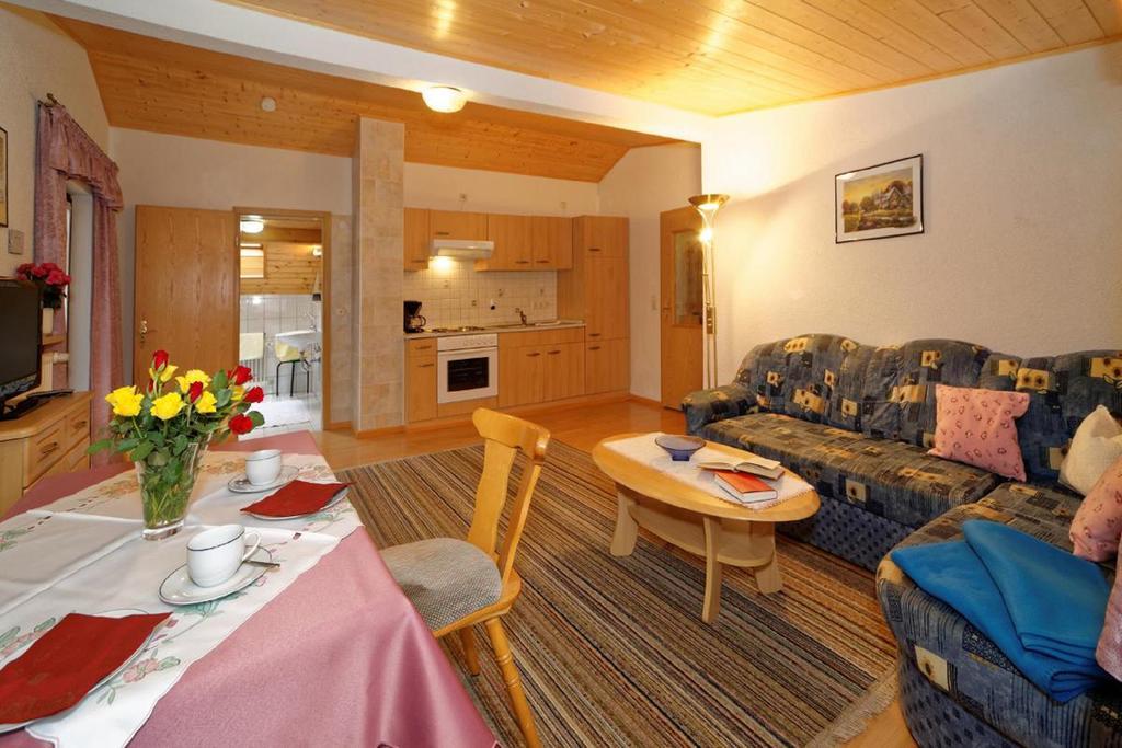 Berghof Pension Und Ferienwohnungen บิสชอฟไมส์ ภายนอก รูปภาพ