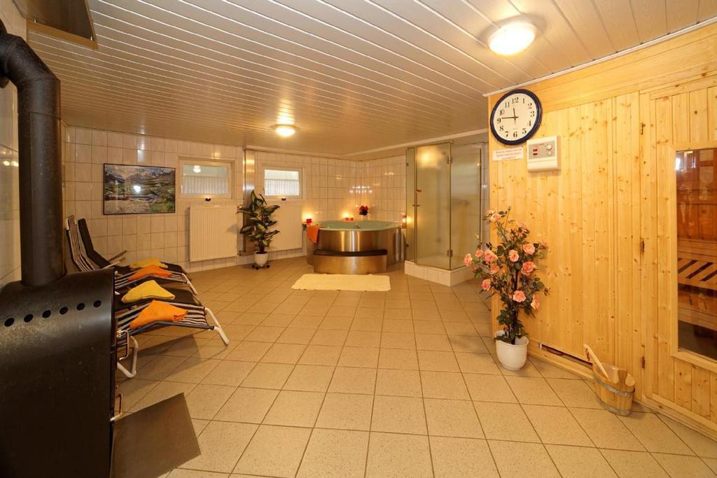 Berghof Pension Und Ferienwohnungen บิสชอฟไมส์ ภายนอก รูปภาพ